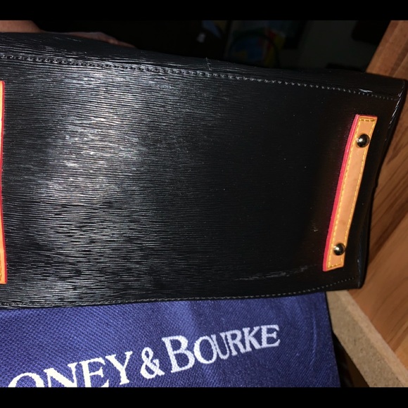 Dooney bag - Picture 3 of 4